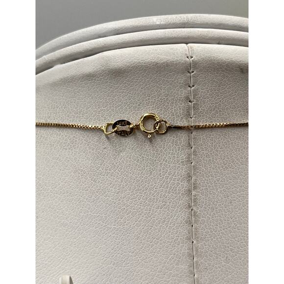 ADL Yellow gold 14K Box Chain Past present future, 3 stone CZ Pendant Necklace - Picture 8 of 13